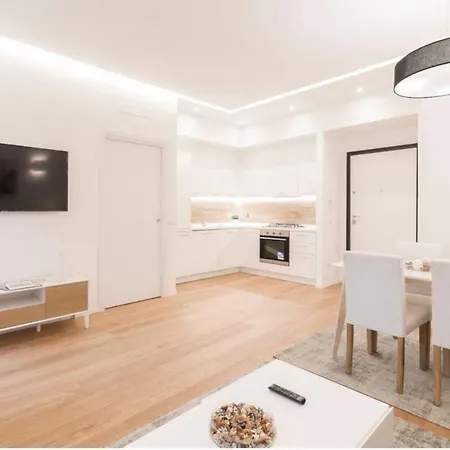 Lovely Flat In Piazza Morosini 로마